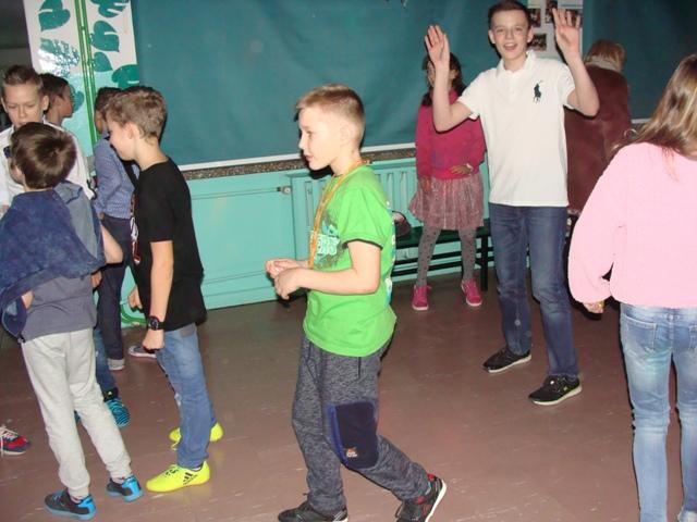 08.02.2018_DYSKOTEKA KARNAWAŁOWA03.JPG